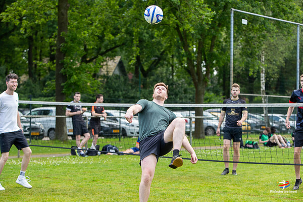 Voetvolleybal